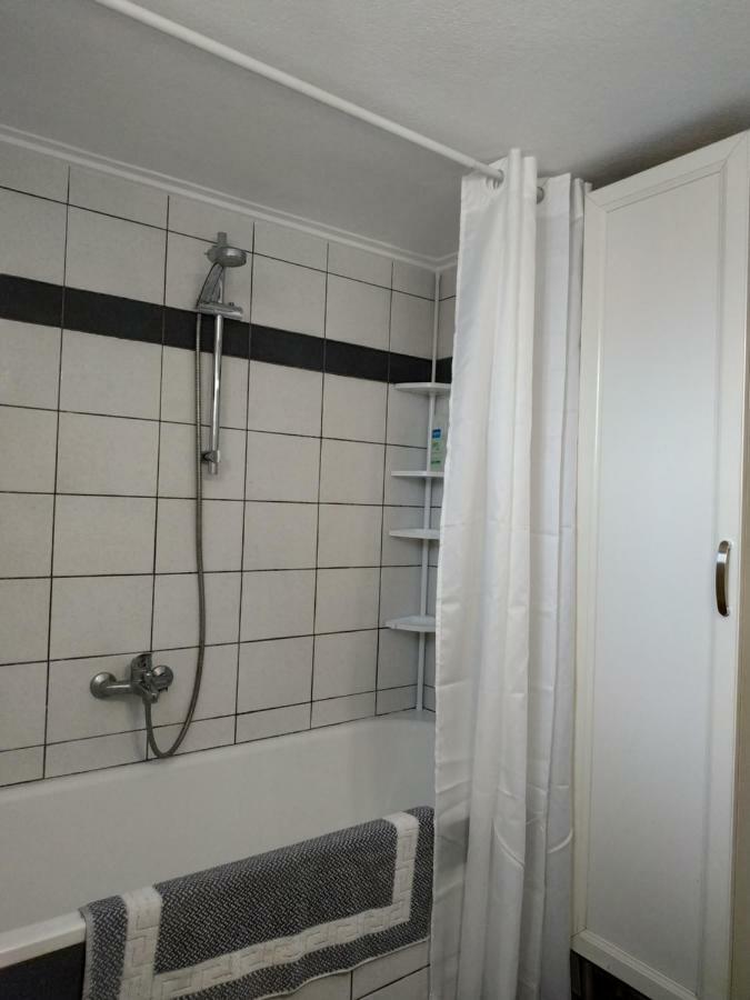 Epavlis Apartment Néa Péramos Esterno foto