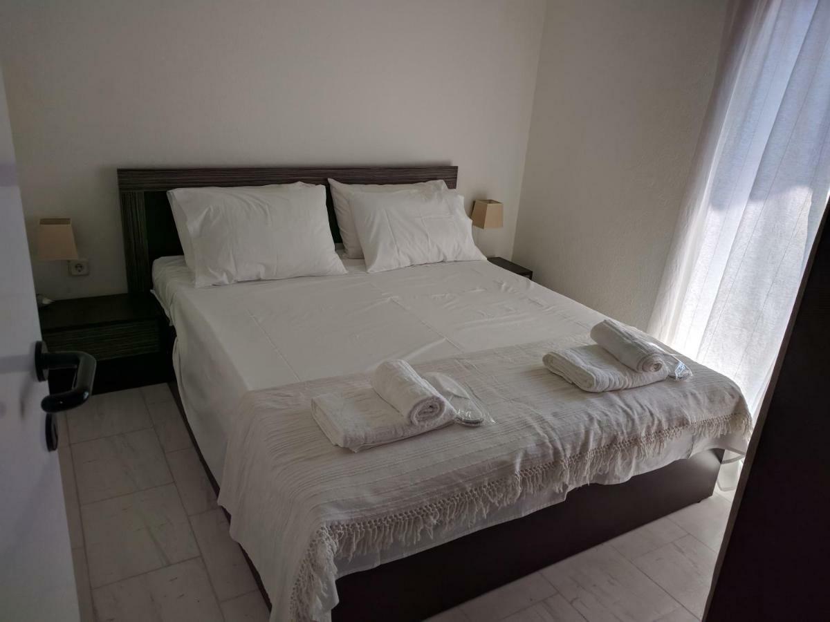 Epavlis Apartment Néa Péramos Esterno foto
